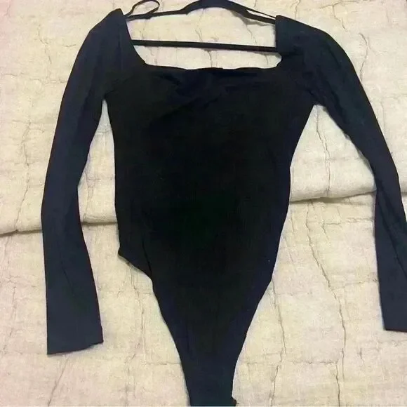 Princess Polly Black Off the Shoulder Ribbed Bodysuit - Picture 4 of 4